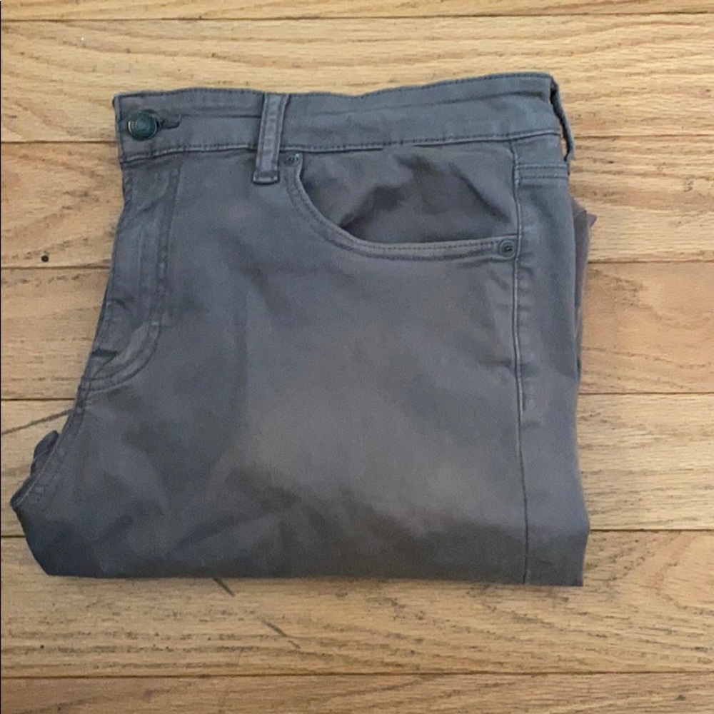 Lucky Brand men’s 110 Skinny Pants 38x32 Grey